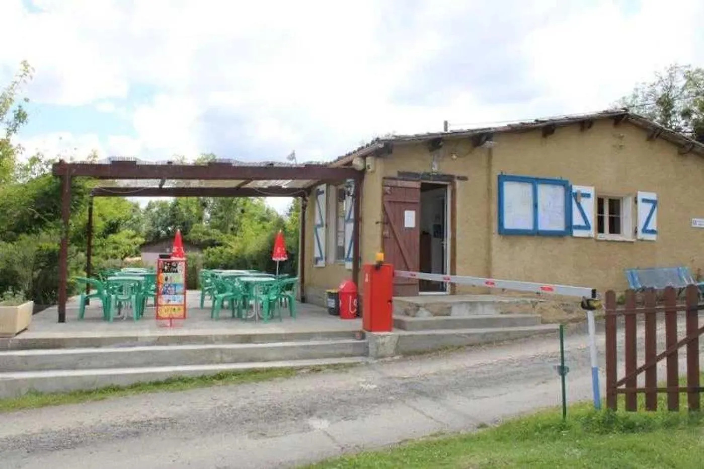 Camping 3 Etoiles - Piscine - Eehgef Castelnau-Picampeau 法国
