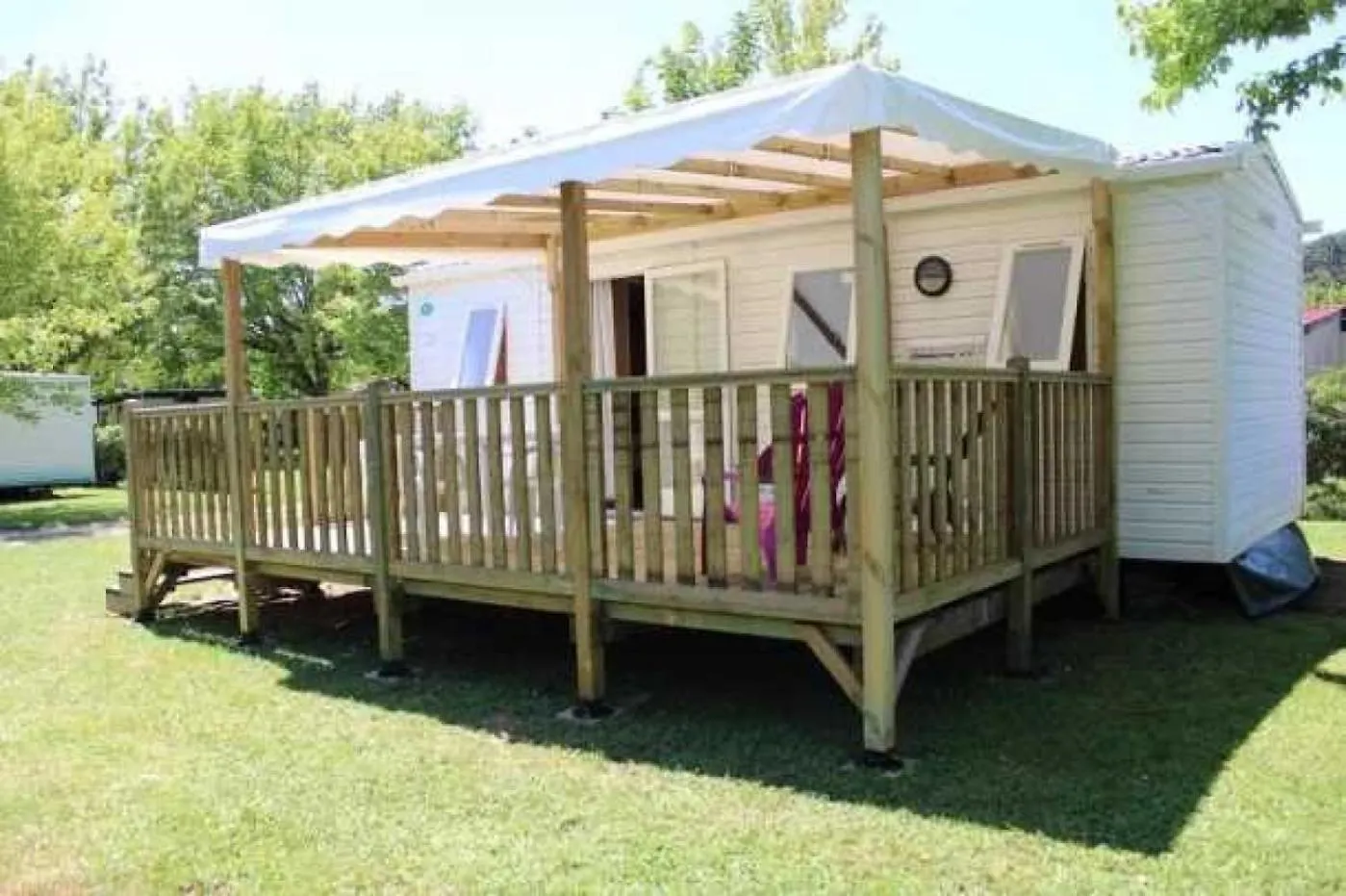 Camping 3 Etoiles - Piscine - Eehgef Castelnau-Picampeau 法国